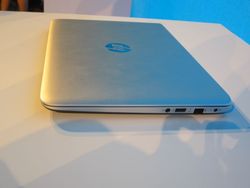 Penampakan Tablet Raksasa di HP World Tour