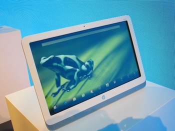     Satu lagi tablet raksasa dari HP. PC all in one Slate 21,5 inch berbasis Android dan menggunakan prosesor Tegra 4. Sama seperti Envy Rove 20 inch, perangkat ini juga bisa dipakai sebagai layar PC bersama mouse dan keyboard, atau bisa juga ditidurkan sebagai tablet raksasa.