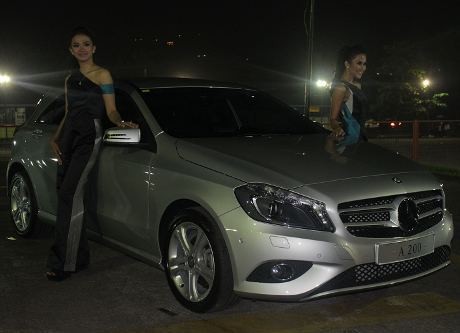 Menjajal Ketangguhan Mobil Usher