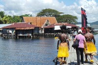 Tifa langka nan sakral itu terletak di Pulau Yobeh, Danau Sentani, Jayapura. detikTravel bersama rombongan Kemenparekraf berkesempatan untuk melihat langsung alat musik itu di sela-sela Festival Danau Sentani 2013, akhir minggu lalu (Madin/detikTravel)