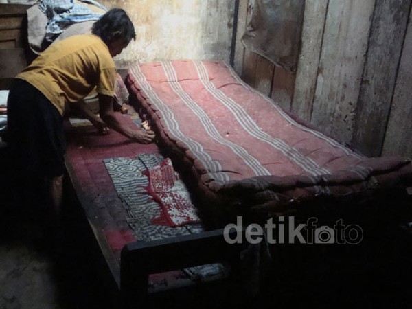 Hidup Miskin, Mbok Warkem Tak Terima BLSM