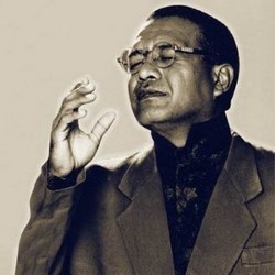 Broery Marantika Si Suara Berat Penyanyat Hati