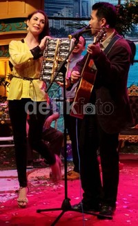 Aksi Arumi dan Emil di acara @Show_Imah. Desi/detikHOT.