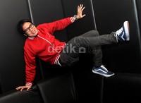 Desta seperti melayang di udara. Gus Mun/detikHOT.