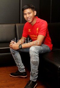 Liverpool udah kayak agama buat gue, ujar Nino. Gus Mun/detikHOT.