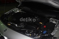 Untuk mesinnya, A-Class terbaru juga dilengkapi dengan mesin 4 silinder yang bertenaga dan efisien dengan level tenaga 115 kW (156 hp) untuk A 200 Urban dan 155 kW (211 hp) untuk A 250 Sport.