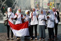 Mereka juga berorasi menyerukan warga untuk menjauhi narkoba.