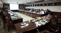 Pertemuan konsultasi tersebut membicarakan penyelesaian permasalahan amnesti Tenaga Kerja Indonesia (TKI) di Arab Saudi, serta usulan penggunaan paspor Diplomatik bagi anggota DPR RI.