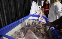 Nantinya daging sapi itu juga akan dijual dengan 3 varian harga yakni Rp 70.000, Rp 90.000 dan Rp 120.000 per Kg.