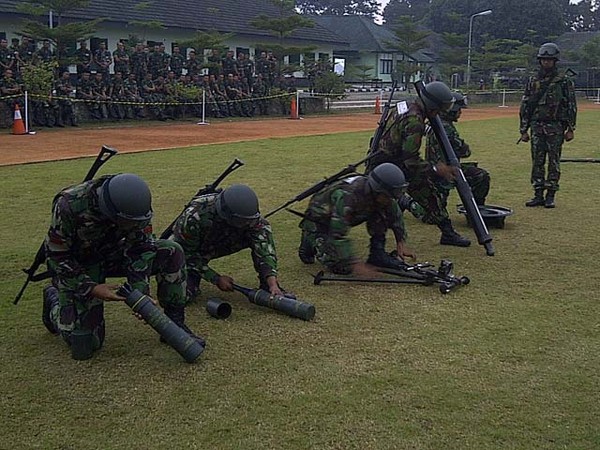 Latihan Gabungan TNI AD di Bandung