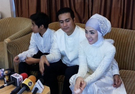 Ikat Bella Sophie, Adjie Pangestu Pinjam Raffi ke Annisa Trihapsari