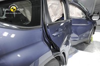 CR-V untuk pasar Eropa memiliki airbag yang lengkap dari depan, dan samping , sehingga lebih membantu penumpang. (Euro NCAP)