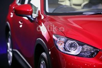 CX-5 juga dilengkapi dengan fitur keamanan terbaru dari mazda, i-Activsense Technology yang memaksimalkan komponen Active Safety dari kendaraan.