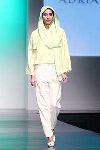 Jakarta, Indonesia - 26 Juni. Adrianto Halim Elegance Forever. Jakarta Islamic Fashion Week 2013 at Hall Jakarta Convention Center. Senayan. 26 Juni 2013. Jakarta. [Foto: Mohammad Abduh/Wolipop]