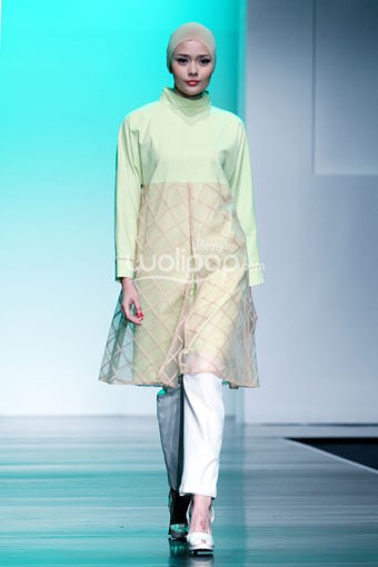 Jakarta, Indonesia - 26 Juni. Adrianto Halim Elegance Forever. Jakarta Islamic Fashion Week 2013 at Hall Jakarta Convention Center. Senayan. 26 Juni 2013. Jakarta. [Foto: Mohammad Abduh/Wolipop]