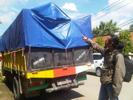 Pengakuan Kernet Truk Soal Rute dan Insiden Ban Pecah 