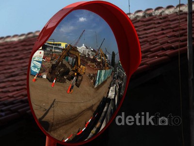 Konstruksi Waduk Pluit Diperkokoh