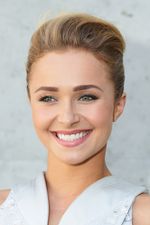 Simple and Chic Hayden Panettiere