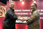 Atlet Junior dan Pelatih Taekwondo Terima Penghargaan