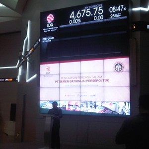 Saham Semen Baturaja Sempat Tembus Rp 700 per Lembar