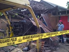 Tabung Oksigen di Bengkel Las Meledak, 1 Pekerja Tewas