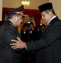 HUT Bhayangkara ke-67, SBY: Teruslah Berbenah Diri