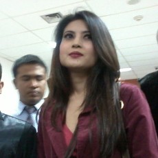 Ini Status Terakhir BBM Novi Amilia Sebelum Mengamuk Hendak Bugil
