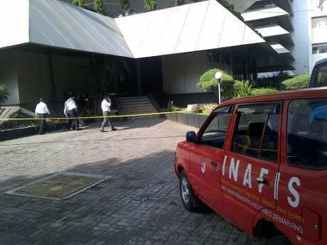 Bos dan Pekerja Pembasmi Hama Jadi Tersangka Ledakan di DPRD Jateng