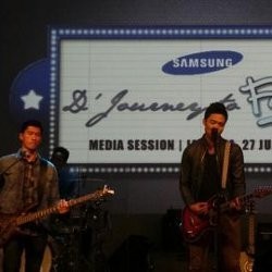 DJourney Rela Terima Tantangan Aneh Demi Fans