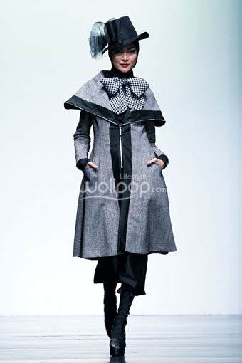 Jakarta, Indonesia - 26 Juni 2013. Denny Wirawan Noblidonna. Jakarta Islamic Fashion Week 2013 at Hall Jakarta Convention Center. Senayan. Jakarta. [Foto: Mohammad Abduh/Wolipop]