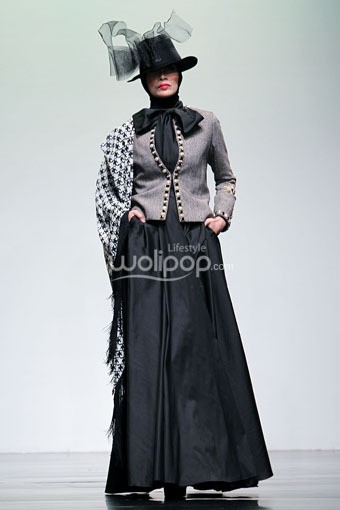 Jakarta, Indonesia - 26 Juni 2013. Denny Wirawan Noblidonna. Jakarta Islamic Fashion Week 2013 at Hall Jakarta Convention Center. Senayan. Jakarta. [Foto: Mohammad Abduh/Wolipop]