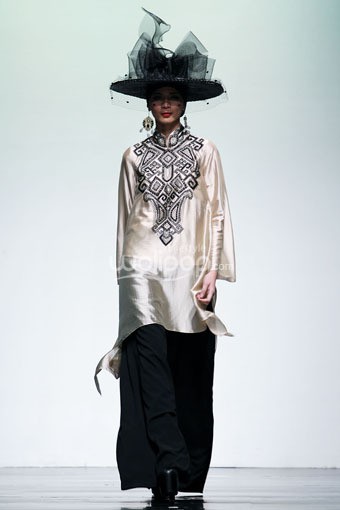 Jakarta, Indonesia - 26 Juni 2013. Denny Wirawan Noblidonna. Jakarta Islamic Fashion Week 2013 at Hall Jakarta Convention Center. Senayan. Jakarta. [Foto: Mohammad Abduh/Wolipop]