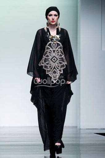 Jakarta, Indonesia - 26 Juni 2013. Denny Wirawan Noblidonna. Jakarta Islamic Fashion Week 2013 at Hall Jakarta Convention Center. Senayan. Jakarta. [Foto: Mohammad Abduh/Wolipop]