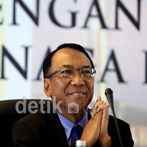 Jero Wacik: Harga BBM Murah, Energi Terbarukan Tak Laku