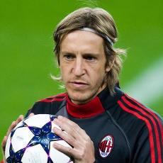 Jika Gabung Fiorentina, Dicadangkan pun Ambrosini Siap