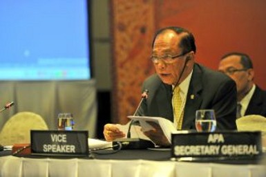 Jadi Ketua MPR, Sidarto Lebih Senior dari Taufiq Kiemas