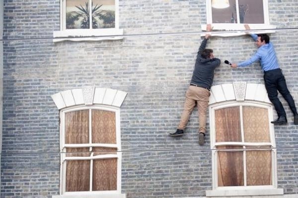 Di London, Wisatawan Bisa Berjalan di Tembok Seperti Spiderman