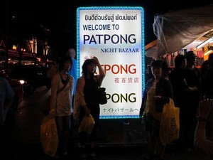 Sst, Ada Pasar Malam Khusus Dewasa di Patpong