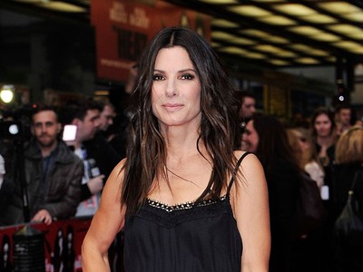 Penampilan Sandra Bullock di Premiere The Heat
