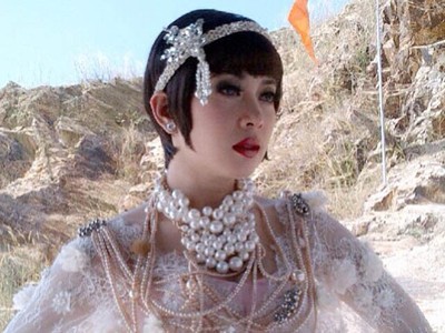 Ketika Syahrini Berambut Pendek