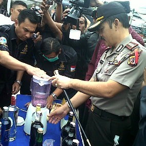Kapolrestabes Bandung Blender 1.325 Butir Ekstasi