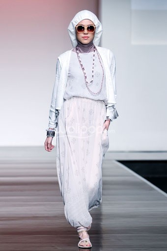 Jakarta, Indonesia - 28 Juni. Ria Miranda Beatnik. Jakarta Islamic Fashion Week 2013 di Hall Jakarta Convention Center. Senayan. 28 Juni 2013. Jakarta. [Foto: Mohammad Abduh/Wolipop]