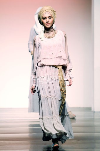 Jakarta, Indonesia - 28 Juni. Ria Miranda Beatnik. Jakarta Islamic Fashion Week 2013 di Hall Jakarta Convention Center. Senayan. 28 Juni 2013. Jakarta. [Foto: Mohammad Abduh/Wolipop]