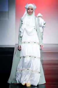 Jakarta, Indonesia - 28 Juni. Ghaida Tsurayya Candy land. Jakarta Islamic Fashion Week 2013 at Hall Jakarta Convention Center. Senayan. 28 Juni 2013. Jakarta. [Foto: Mohammad Abduh/Wolipop]