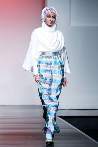 Jakarta, Indonesia - 28 Juni. Ghaida Tsurayya Candy land. Jakarta Islamic Fashion Week 2013 at Hall Jakarta Convention Center. Senayan. 28 Juni 2013. Jakarta. [Foto: Mohammad Abduh/Wolipop]
