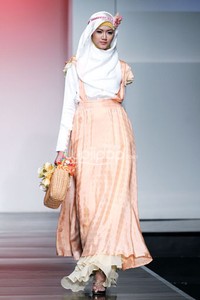 Jakarta, Indonesia - 28 Juni. Ghaida Tsurayya Candy land. Jakarta Islamic Fashion Week 2013 at Hall Jakarta Convention Center. Senayan. 28 Juni 2013. Jakarta. [Foto: Mohammad Abduh/Wolipop]