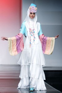 Jakarta, Indonesia - 28 Juni. Ghaida Tsurayya Candy land. Jakarta Islamic Fashion Week 2013 at Hall Jakarta Convention Center. Senayan. 28 Juni 2013. Jakarta. [Foto: Mohammad Abduh/Wolipop]
