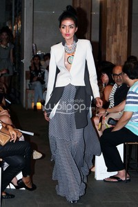 Jakarta, Indonesia - 30 Juni 2013. Hengki Kawilarang Retro Pop Spring 2014 at De la Gue. Kemang. Jakarta Selatan. [Foto: Mohammad abduh/Wolipop]