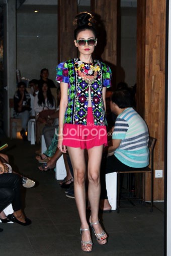 Jakarta, Indonesia - 30 Juni 2013. Hengki Kawilarang Retro Pop Spring 2014 at De la Gue. Kemang. Jakarta Selatan. [Foto: Mohammad abduh/Wolipop]