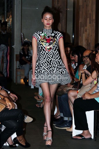 Jakarta, Indonesia - 30 Juni 2013. Hengki Kawilarang Retro Pop Spring 2014 at De la Gue. Kemang. Jakarta Selatan. [Foto: Mohammad abduh/Wolipop]